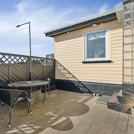 3032 * Hvide Sande